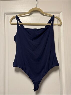 Skims fits everybody square neck bodysuit navy xl